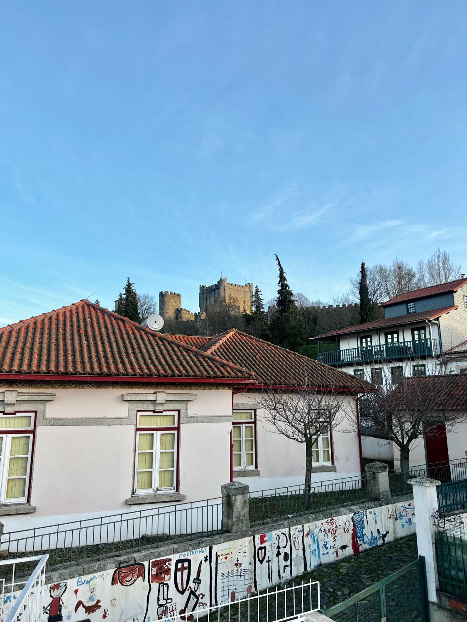 Cantinho Do Castelo Браганса Екстер'єр фото